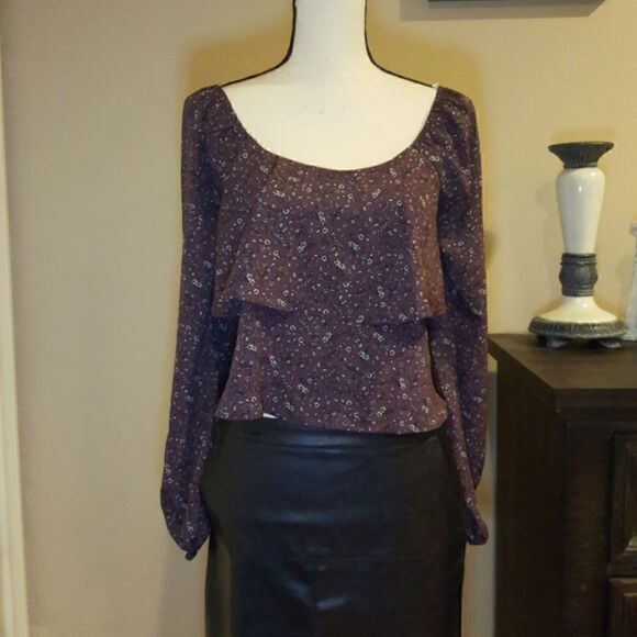 Le Lis Tops - ♡♡♡Le Lis Womens Purple Ruffled Peasant Top Blouse size Small